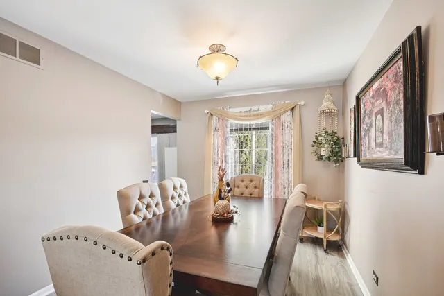 $424,999 | 521 Ivory Lane, Bartlett, IL 60103