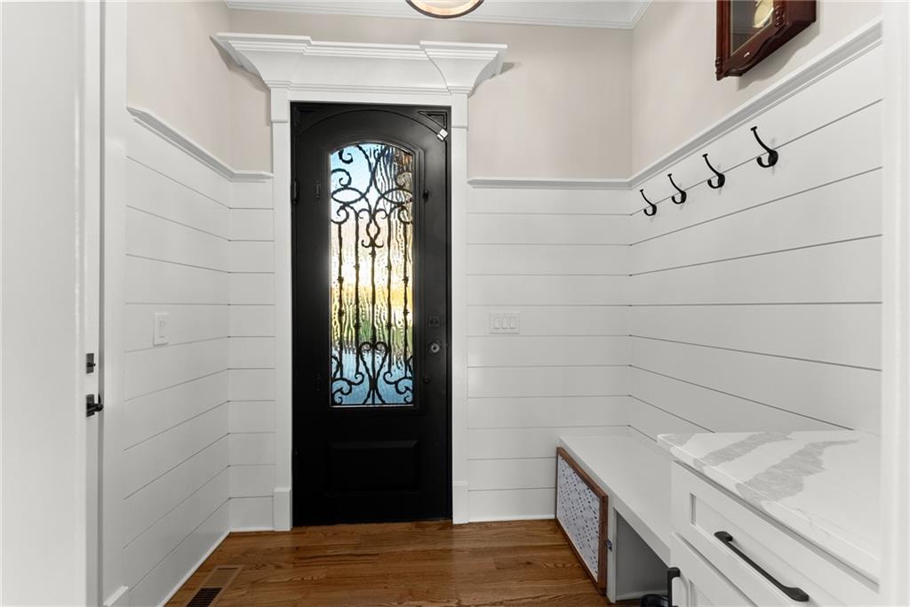 5431 Mayflower Court Gainesville, GA 30504 - Photo 34 of 64 a view of front door