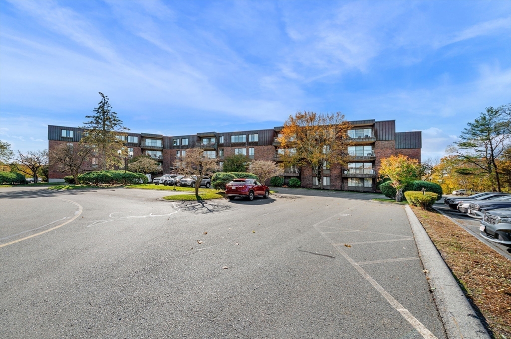 1004 Paradise Road, Unit PHJ Swampscott, MA 01907 - Photo 28 of 29 a view of a street with cars