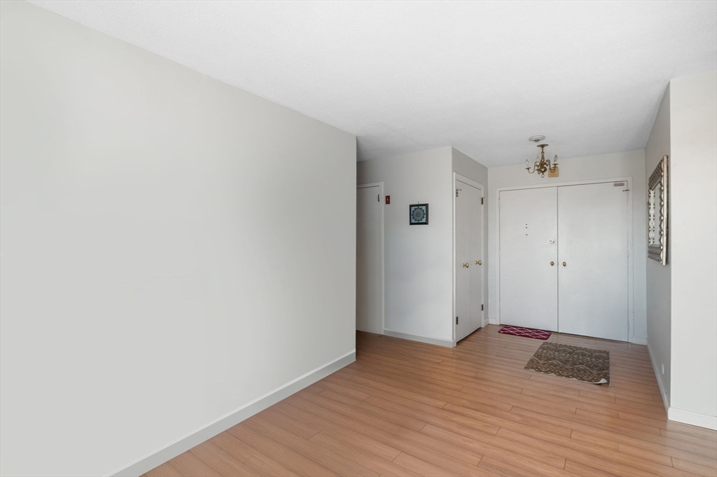 1004 Paradise Road, Unit PHJ Swampscott, MA 01907 - Photo 5 of 29 a view of an empty room