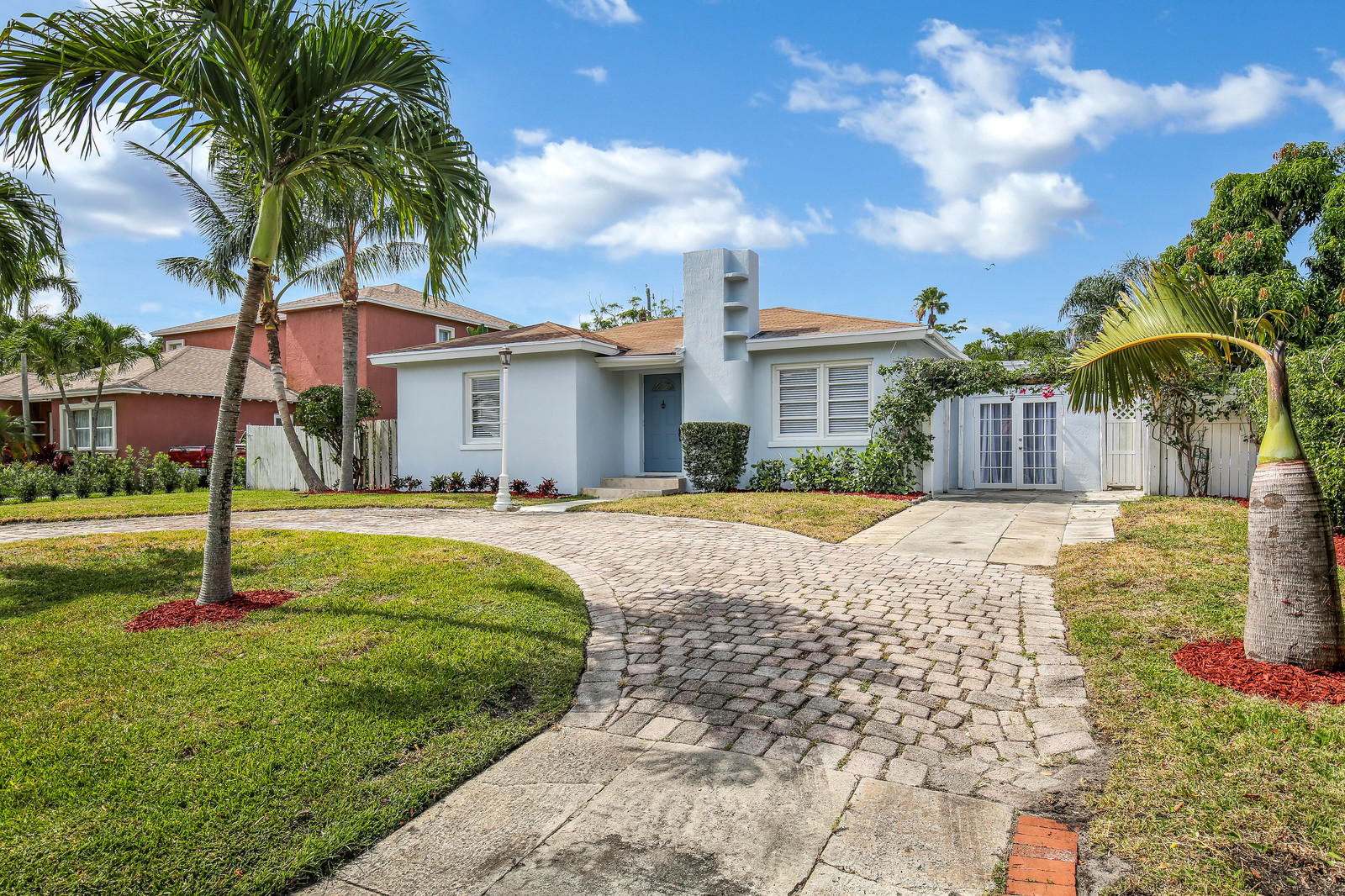 362 Gregory Road West Palm Beach, FL 33405 - Photo 1 of 20 01_Image_1_of_20_mls