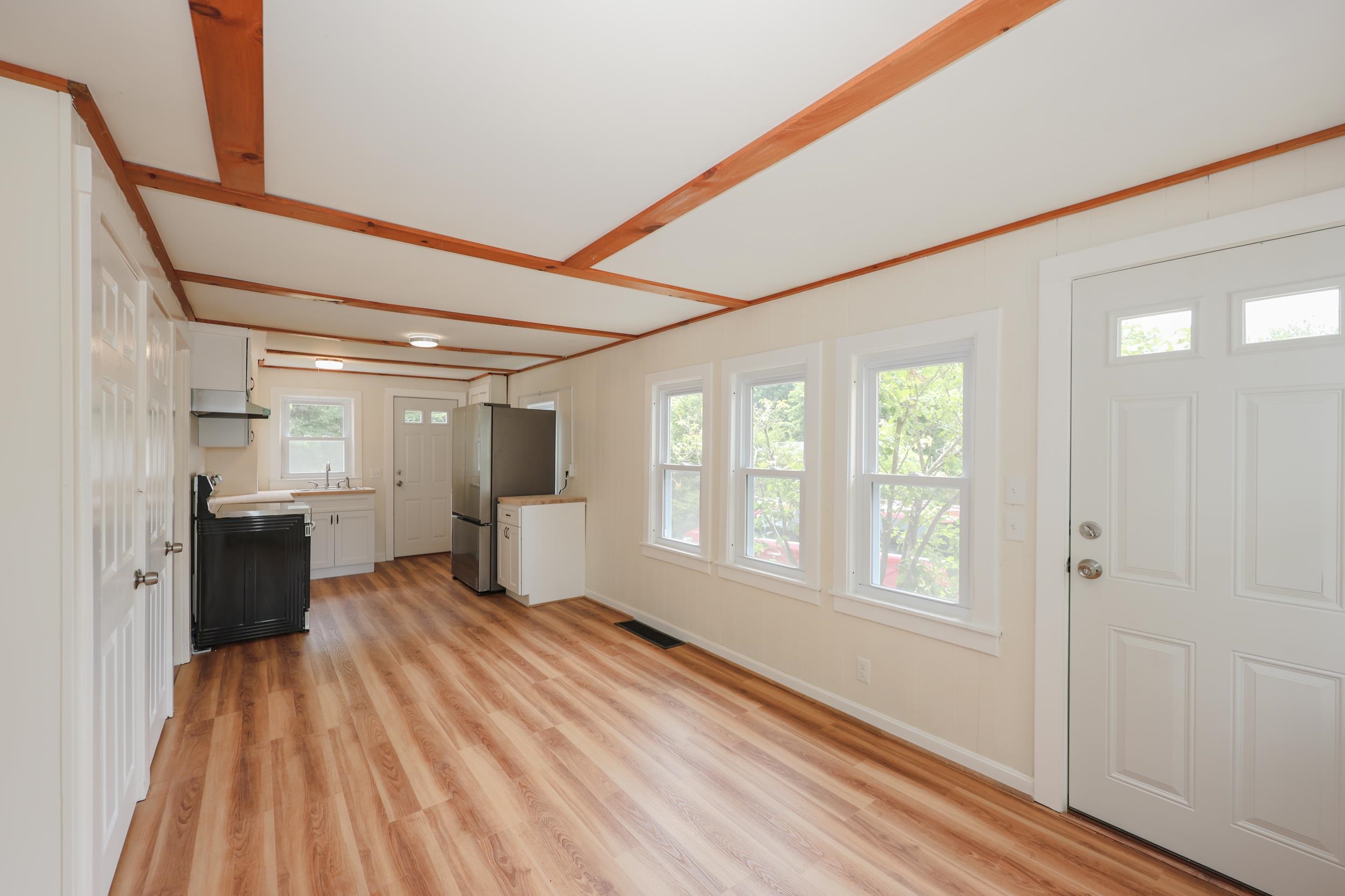 171 Eastern Avenue Rochester, NH 03867 - Photo 12 of 28