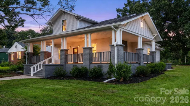 $535,000 | 806 4th St Drive Northwest, Hickory, NC 28601