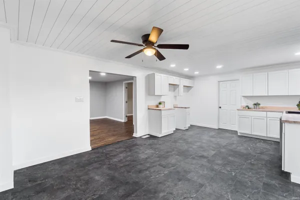 $179,900 | 514 West 7th Street, Jonesboro, IN 46938