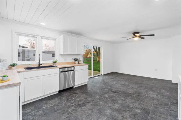 $179,900 | 514 West 7th Street, Jonesboro, IN 46938