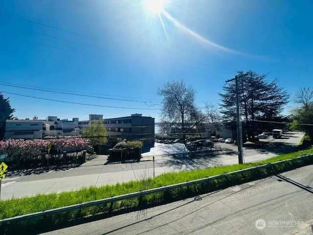 $2,175 | 3521 South Leschi Place, Unit 3, Seattle, WA 98144