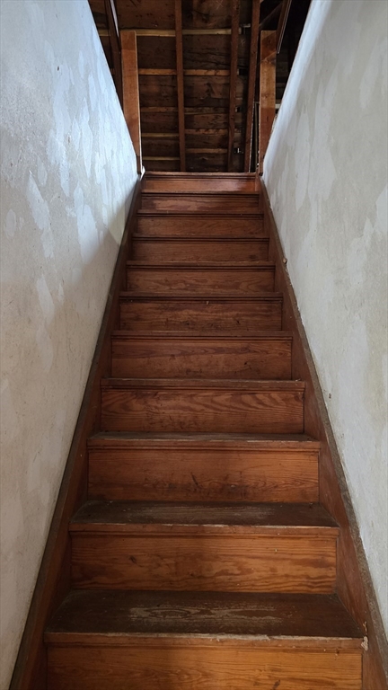 336 Burncoat Street Worcester, MA 01606 - Photo 32 of 40 a view of entryway
