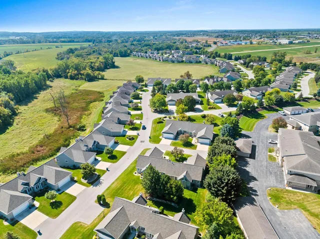 $339,900 | 1658 Remington Ridge Way, De Pere, WI 54115