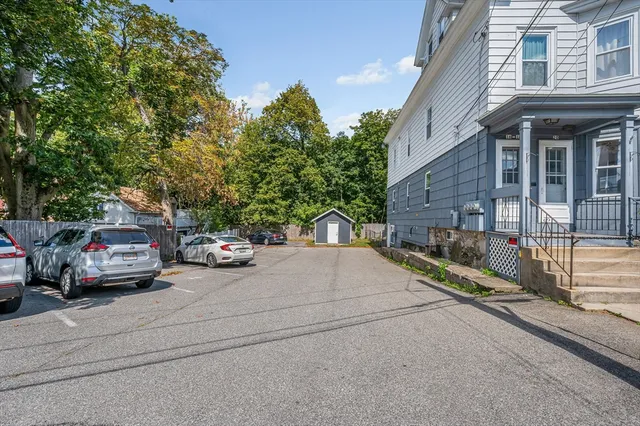 $2,000 | 16 Epping Street, Unit 3, Lowell, MA 01852