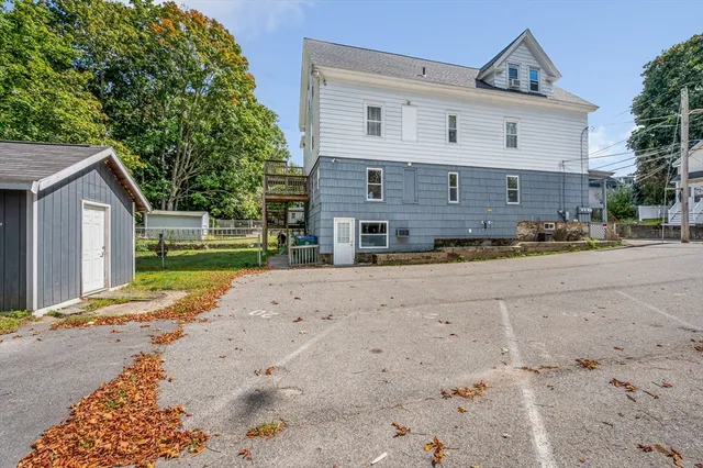 $2,000 | 16 Epping Street, Unit 3, Lowell, MA 01852