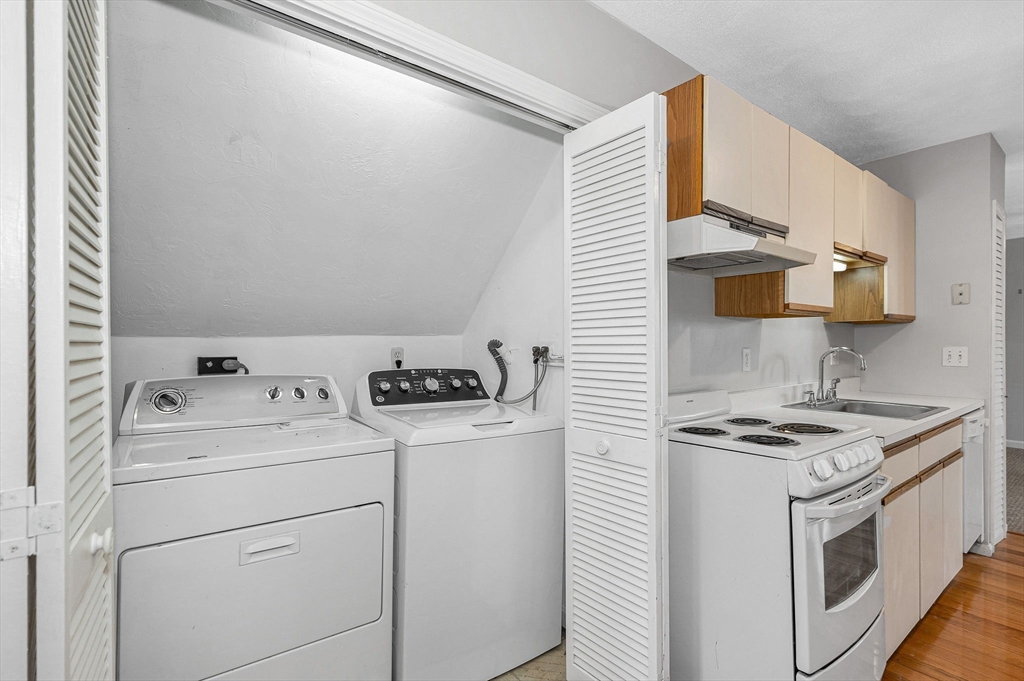 16 Epping Street, Unit 3 Lowell, MA 01852 - Photo 8 of 22