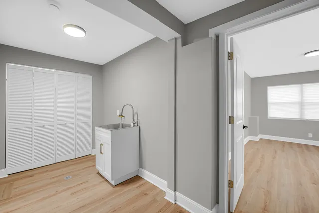 $239,900 | 14517 St Louis Avenue, Midlothian, IL 60445