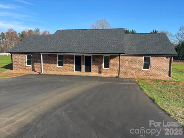 $1,425 | 4013 Eugene Drive, Lincolnton, NC 28092