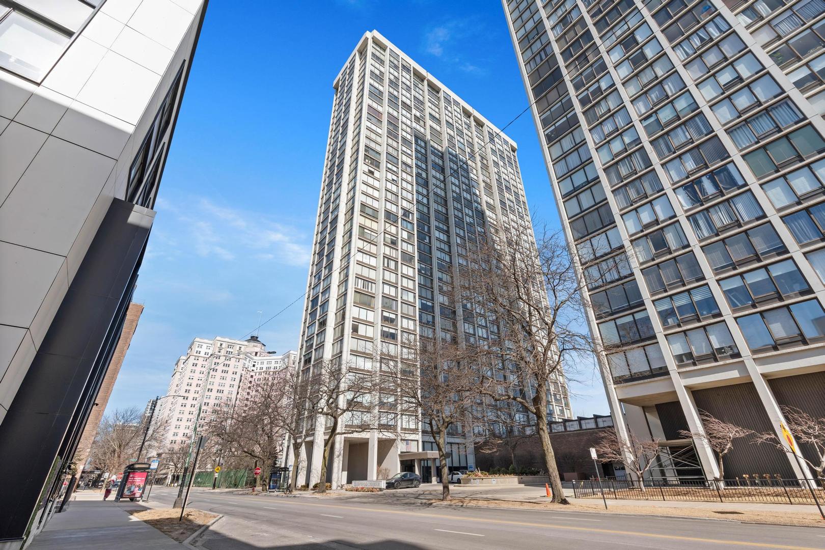 5455 North Sheridan Road, Unit 3611 Chicago, IL 60640 - Photo 1 of 18 a view of a tall building