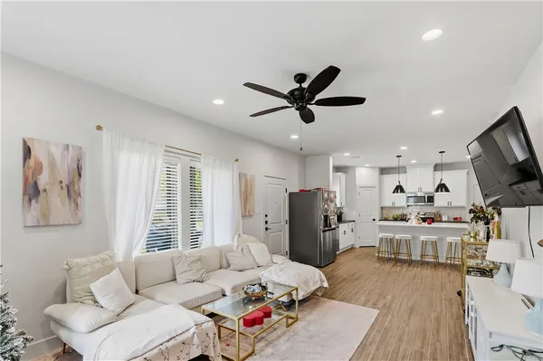 $645,000 | 606 Banks Street, College Station, TX 77840