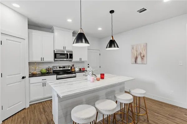 $645,000 | 606 Banks Street, College Station, TX 77840