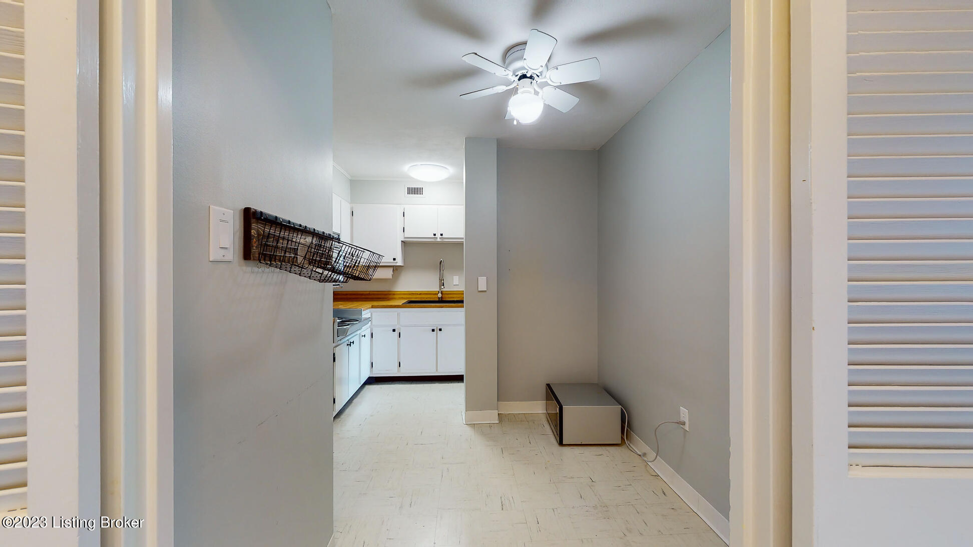 2121 Nicholasville Road, Unit 812 Lexington, KY 40503 - Photo 14 of 55 2121-Nicholasville-Rd_Unit-812_014