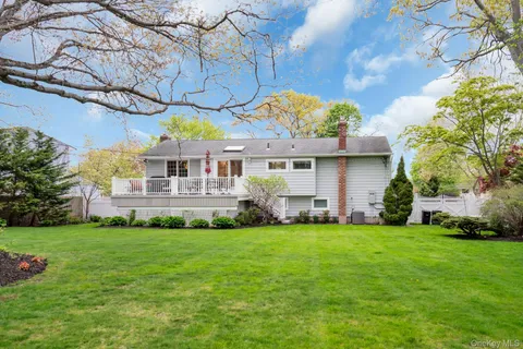 $899,000 | 22 Abbey Drive, Commack, NY 11725