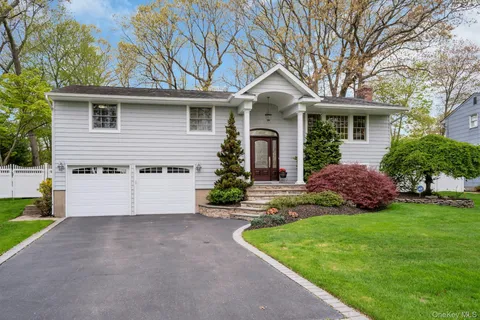$899,000 | 22 Abbey Drive, Commack, NY 11725