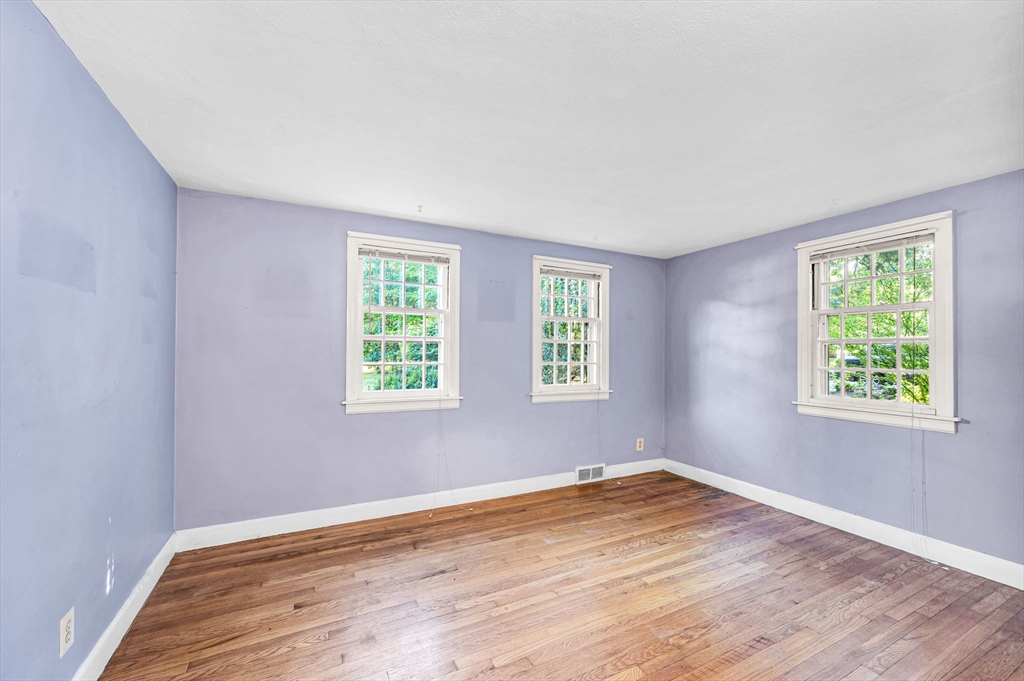 544 Springfield Street Wilbraham, MA 01095 - Photo 15 of 29