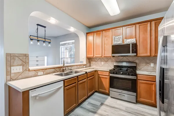 $269,900 | 16100 South Great Oaks Drive, Unit 102, Round Rock, TX 78681