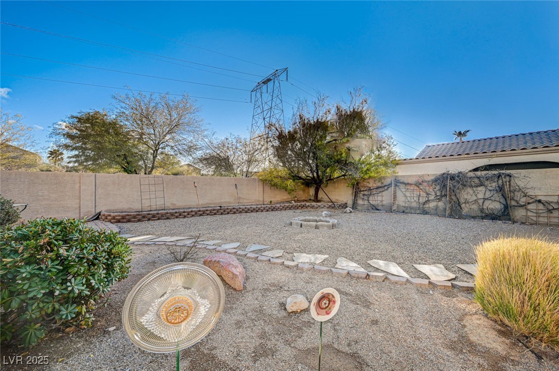 991 Ridge Path Avenue Henderson, NV 89015 - Photo 18 of 24
