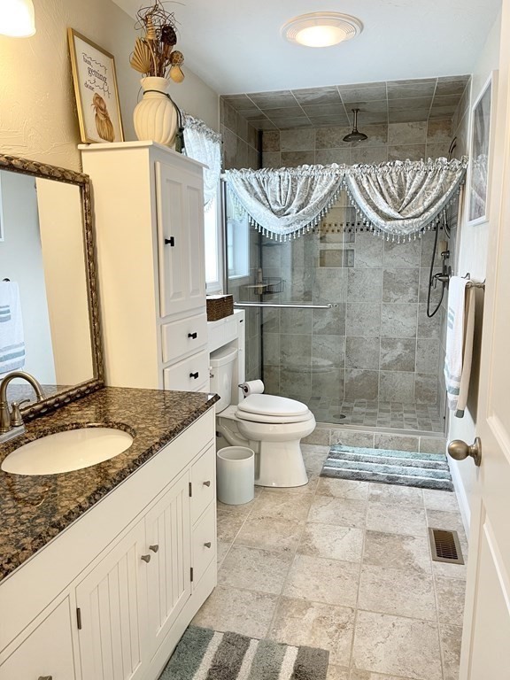 169 Whitefield Street Fall River, MA 02721 - Photo 11 of 24 Gallery Image 11