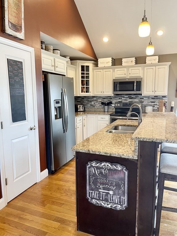 169 Whitefield Street Fall River, MA 02721 - Photo 5 of 24 Gallery Image 5