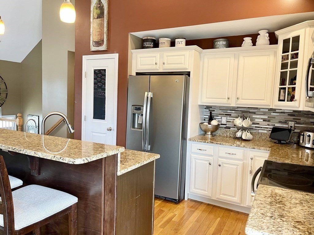 169 Whitefield Street Fall River, MA 02721 - Photo 6 of 24 Gallery Image 6