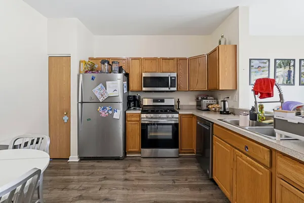 $205,000 | 4568 Garritano Street, Unit B, Yorkville, IL 60560