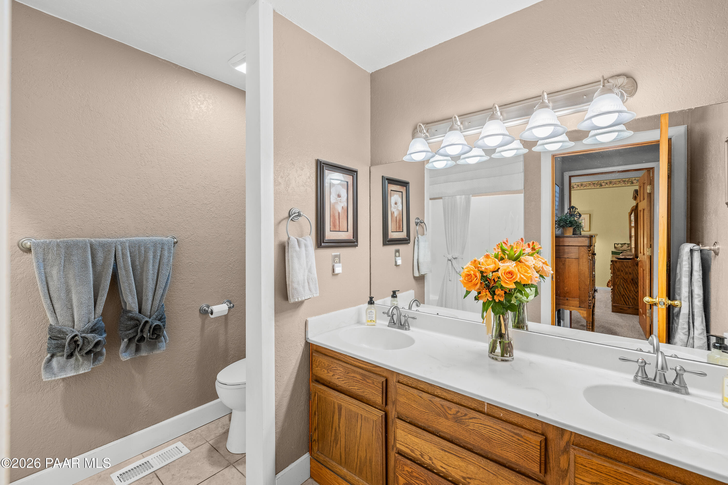 5801 Ridge Drive Flagstaff, AZ 86004 - Photo 23 of 60 Guest Bath