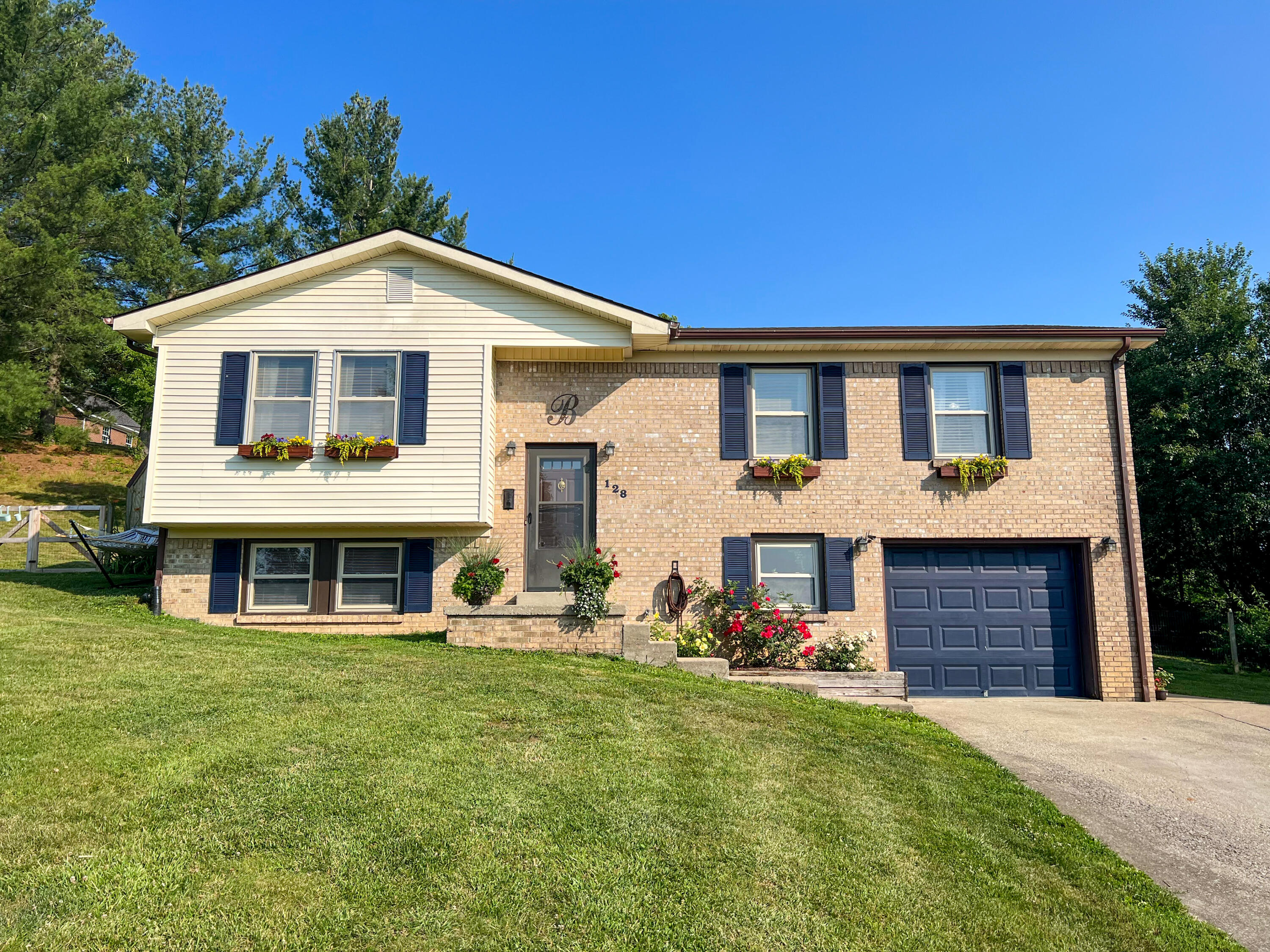 128 Johnson Road Berea, KY 40403 - Photo 1 of 86 IMG_7876