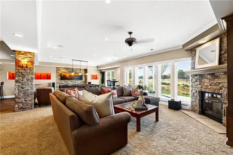 $1,525,000 | 13816 Horton Drive, Overland Park, KS 66223