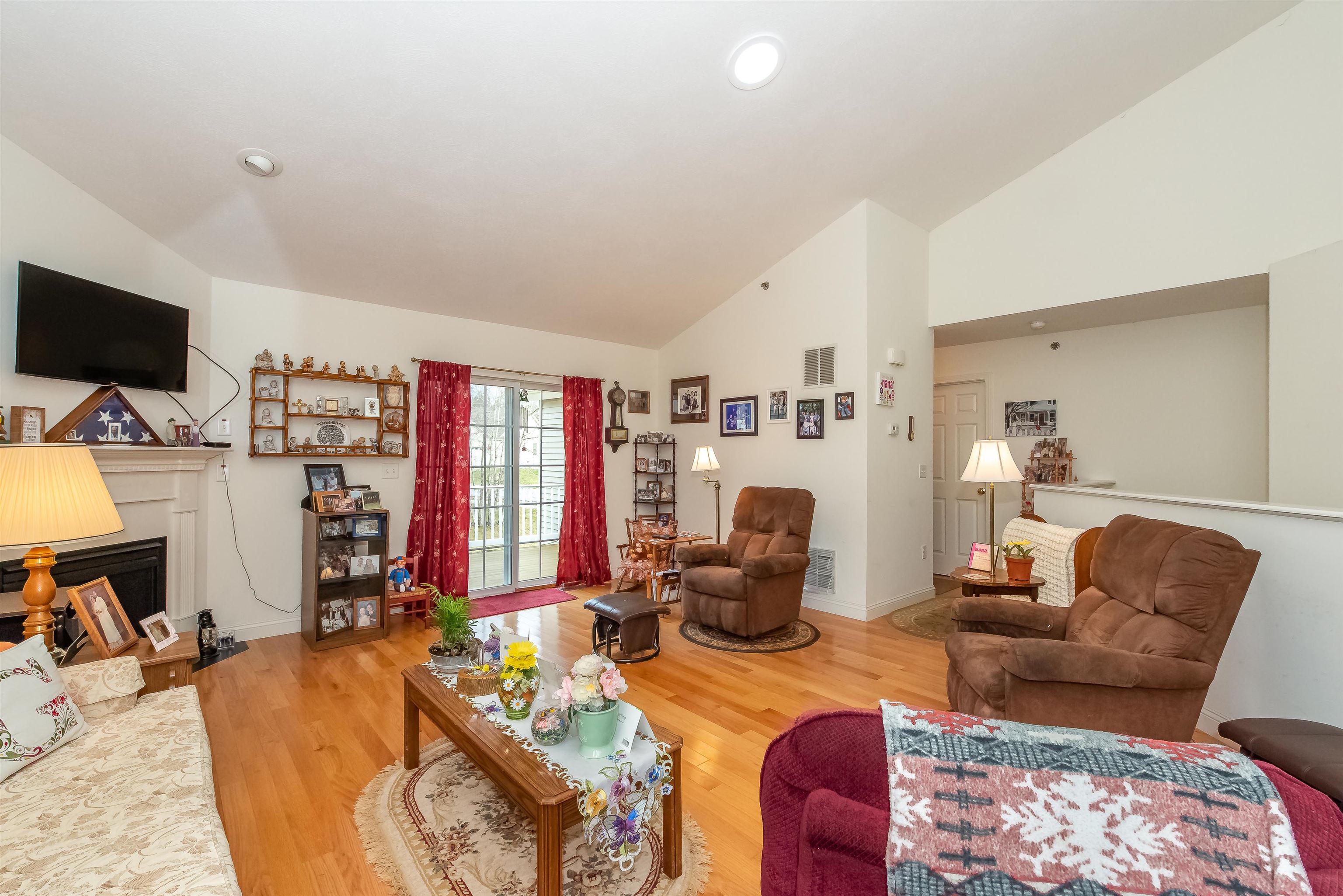 166 Hall Road Fremont, NH 03044 - Photo 11 of 37