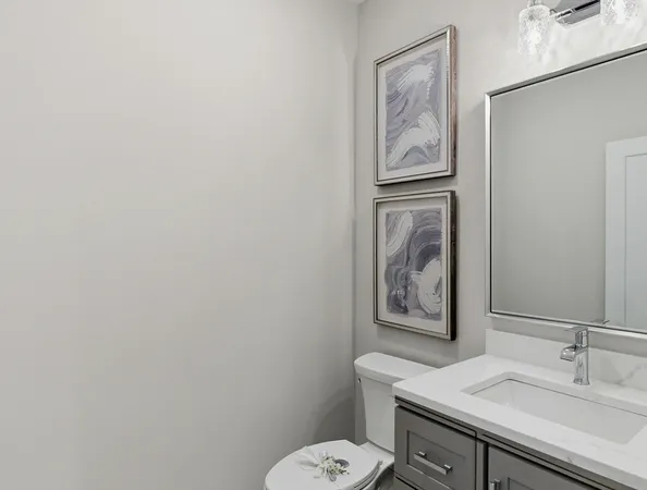 $729,900 | 38 Elise Avenue, Unit 19, Londonderry, NH 03053