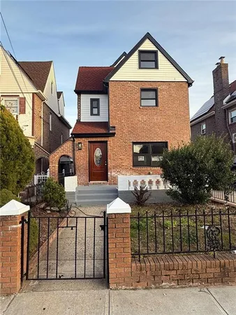 $869,000 | 131-25 227th Street | Laurelton