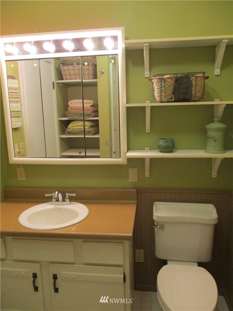 550 East Wiser Lake Road Lynden, WA 98264 - Photo 13 of 25 Gallery Image 13
