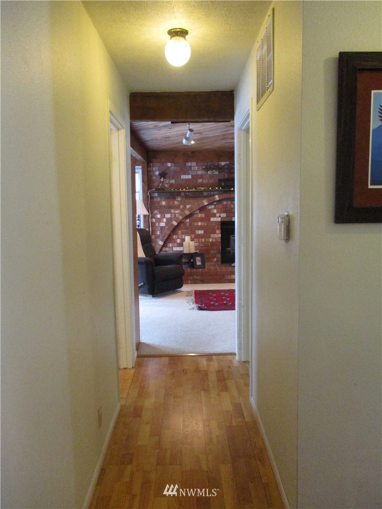 550 East Wiser Lake Road Lynden, WA 98264 - Photo 8 of 25 Gallery Image 8