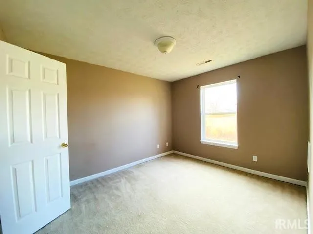 $170,000 | 615 9th Street, Grandview, IN 47615