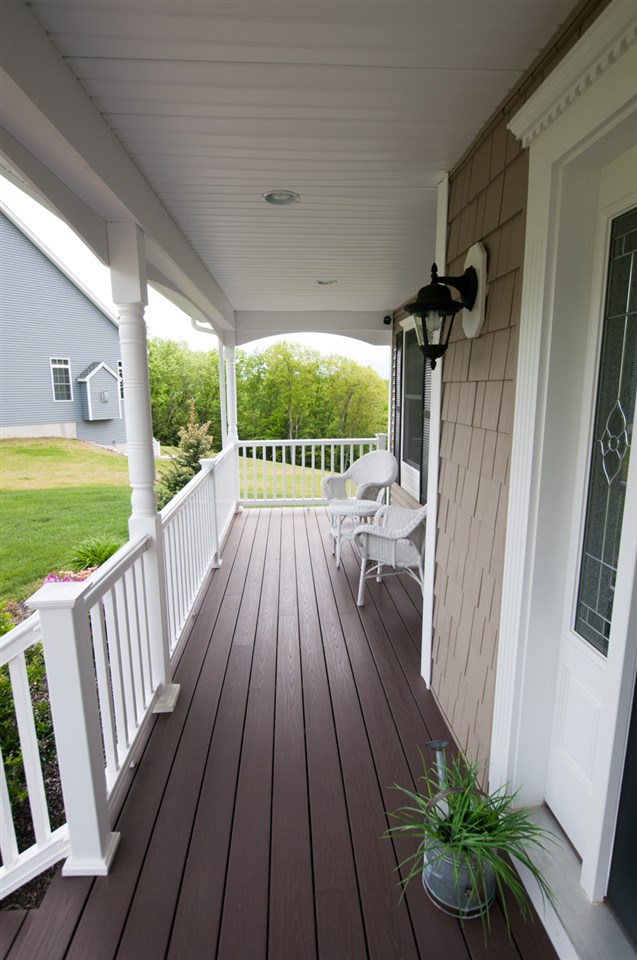 27 Jacob Road Windham, NH 03087 - Photo 5 of 37