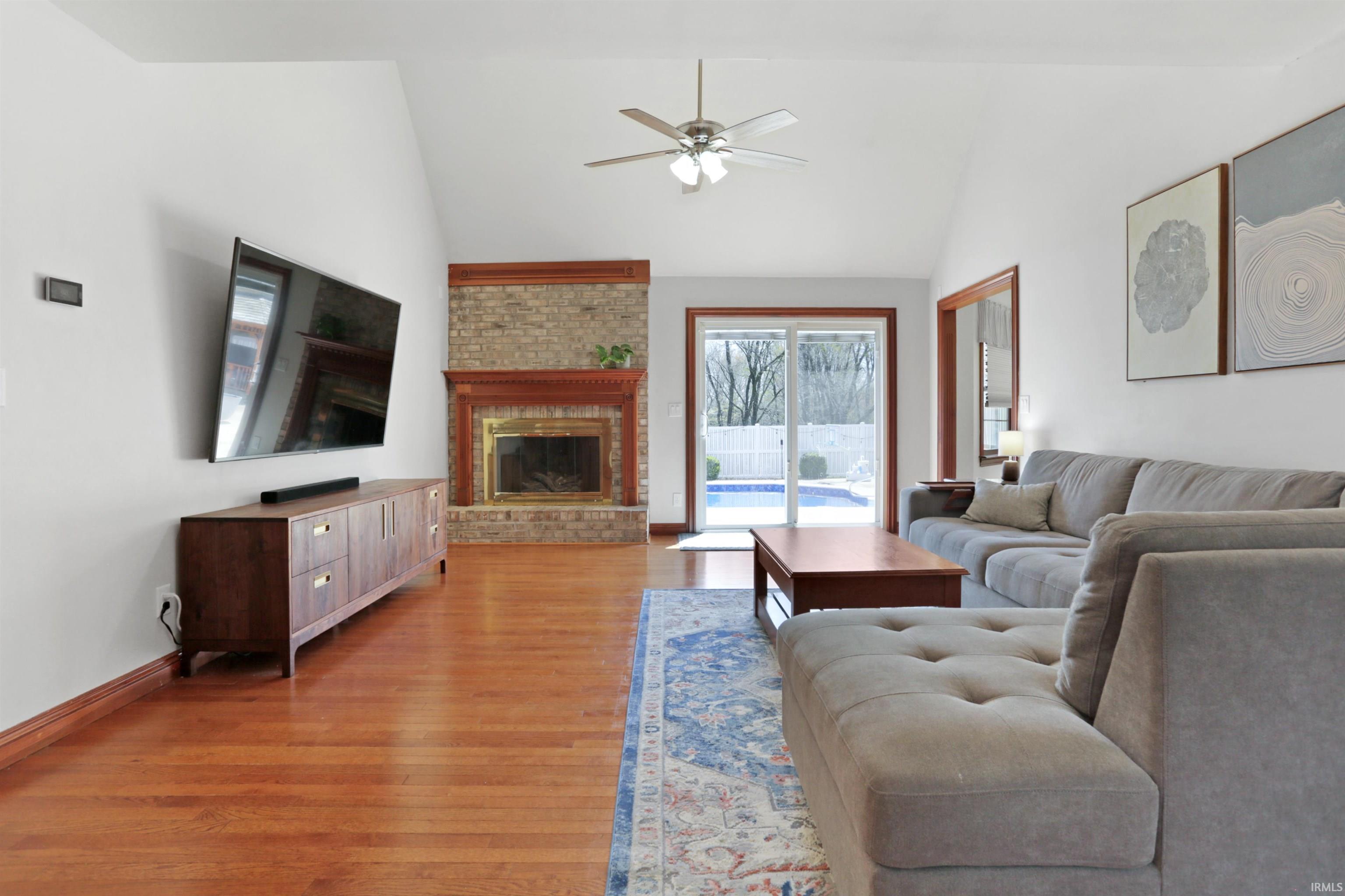 14941 Old State Road Evansville, IN 47725 - Photo 8 of 36 Gallery Image 8
