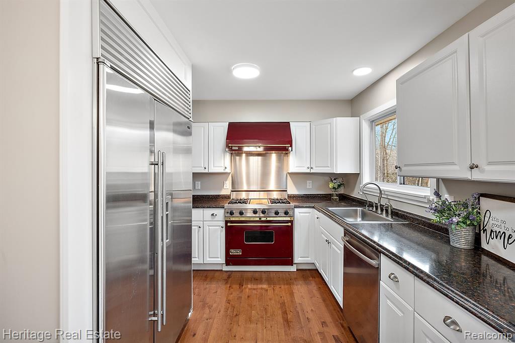 575 Coats Road Lake Orion, MI 48362 - Photo 13 of 54