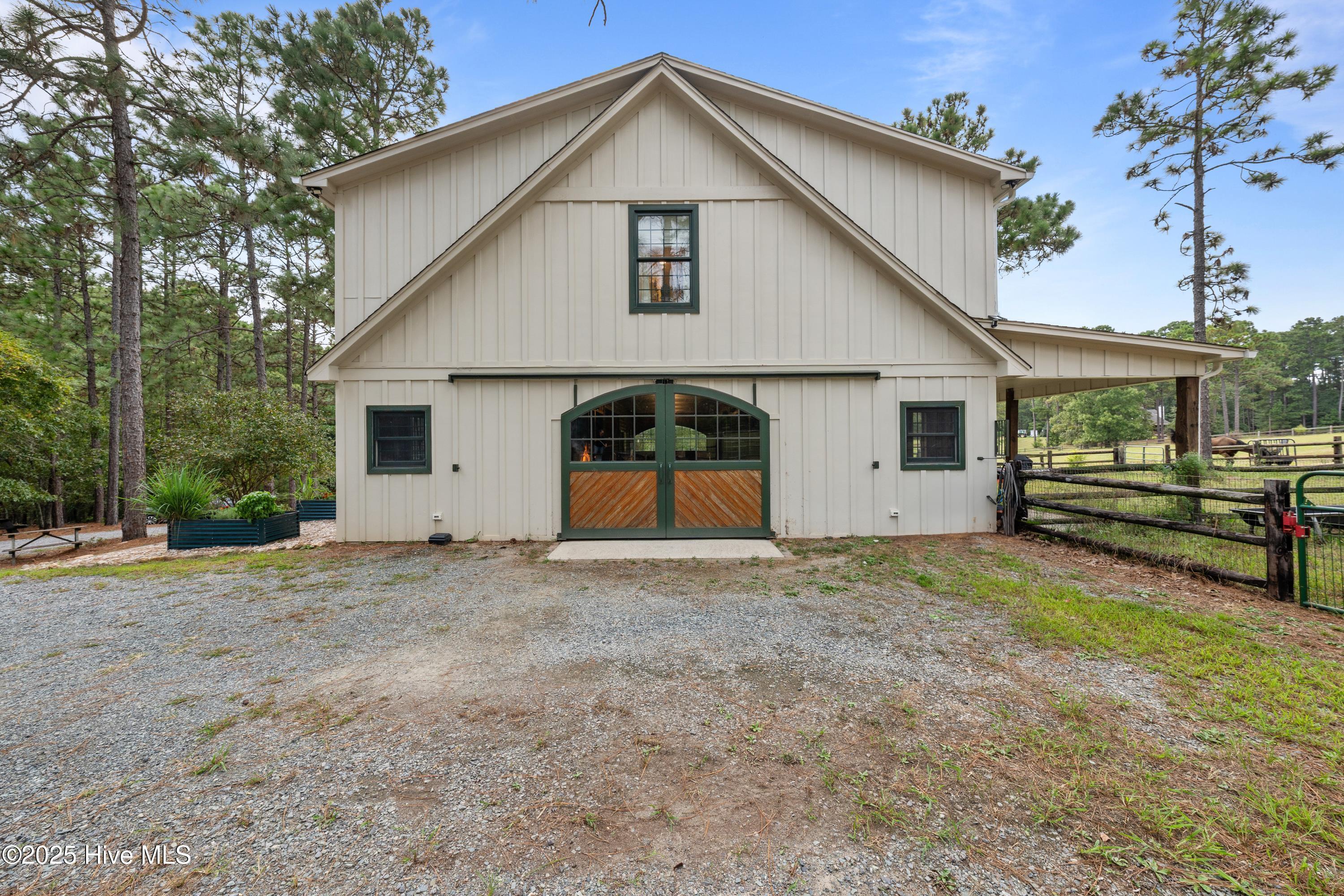 195 McDeeds Creek Road Carthage, NC 28327 - Photo 11 of 66 Barn pic