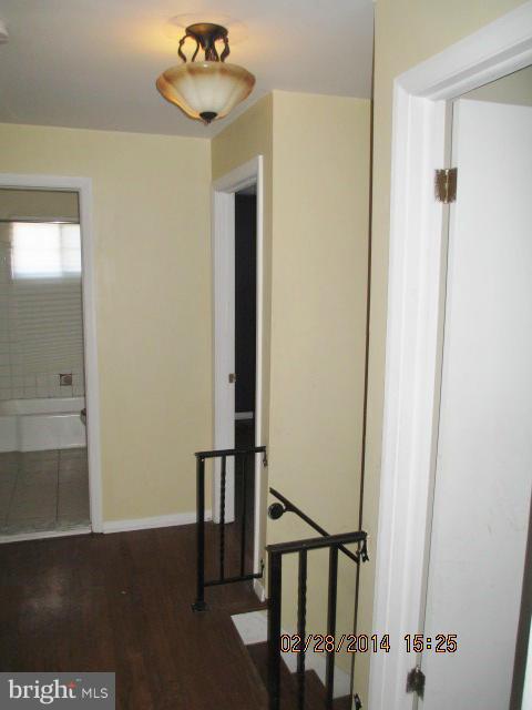 2105 Southorn Road Baltimore, MD 21220 - Photo 12 of 20 Second floor hallway