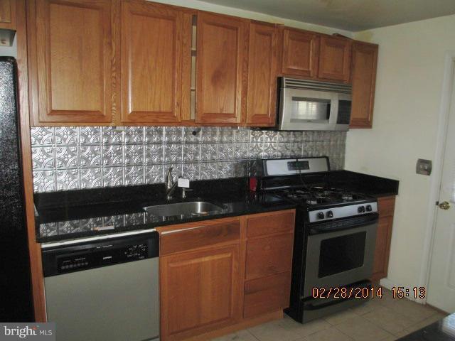 2105 Southorn Road Baltimore, MD 21220 - Photo 9 of 20 Kitchen