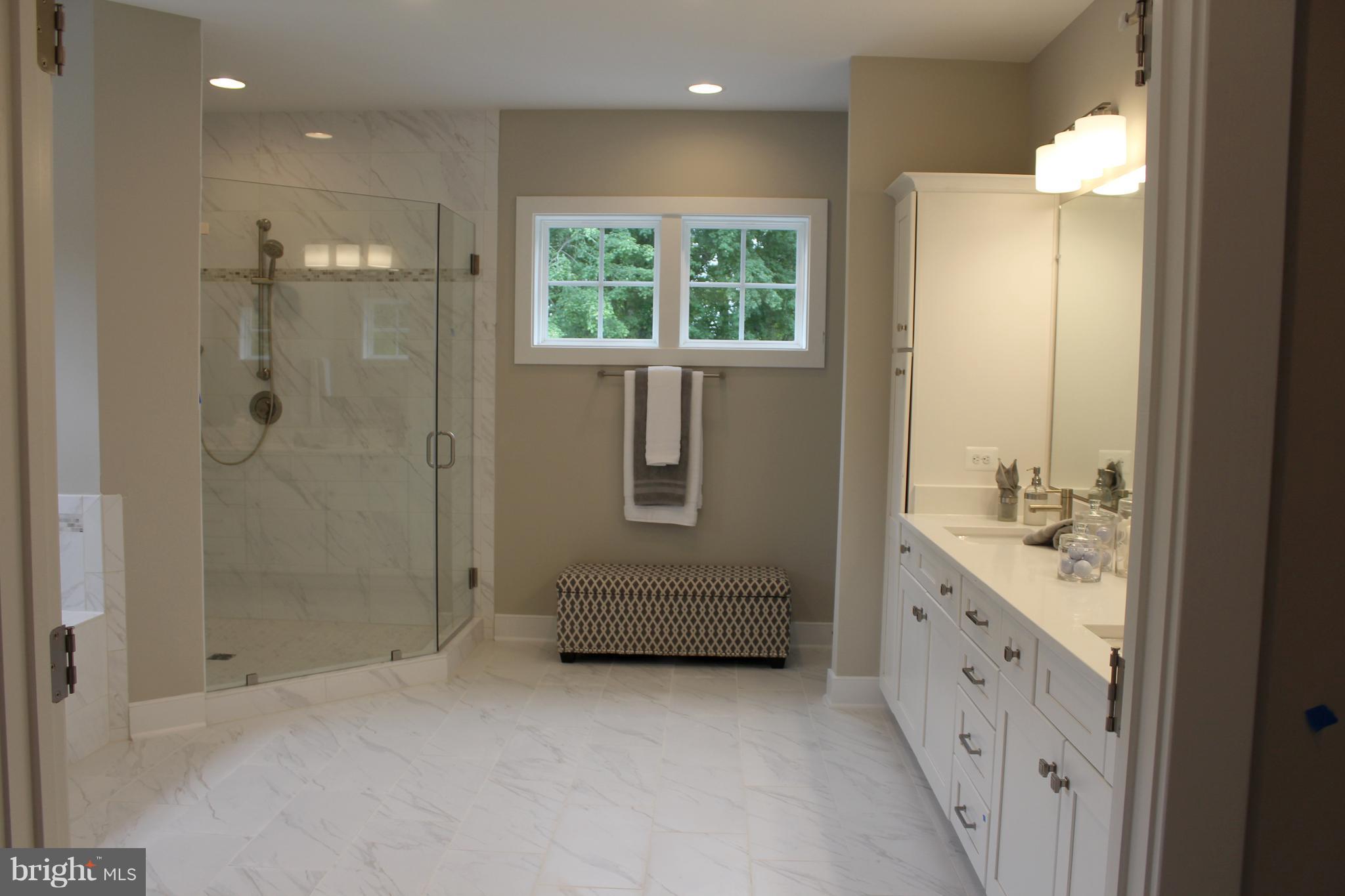 8911 Fort Hunt Road Alexandria, VA 22308 - Photo 20 of 28 Bath (Master)