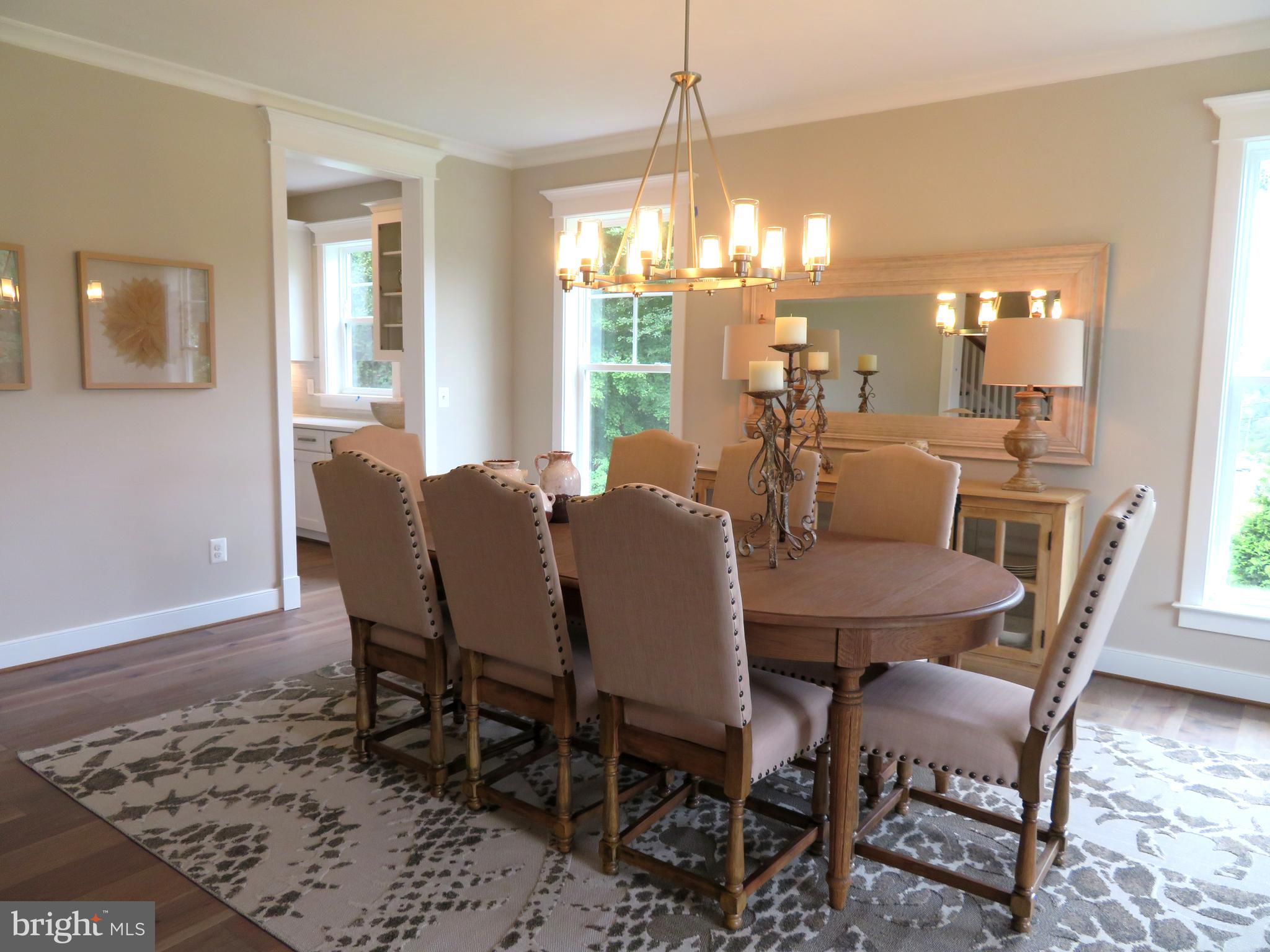 8911 Fort Hunt Road Alexandria, VA 22308 - Photo 5 of 28 Dining Room