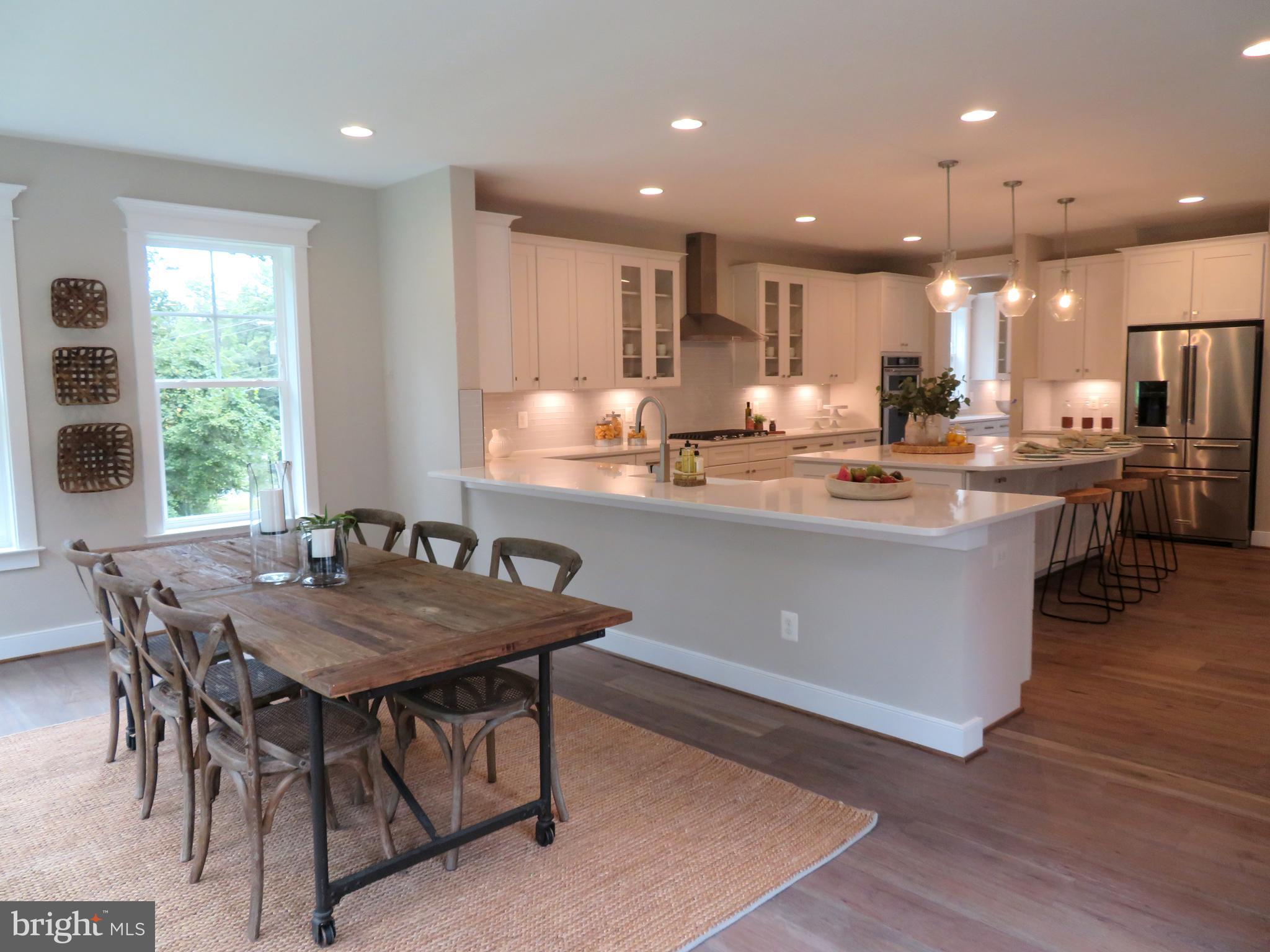 8911 Fort Hunt Road Alexandria, VA 22308 - Photo 7 of 28 Interior (General)