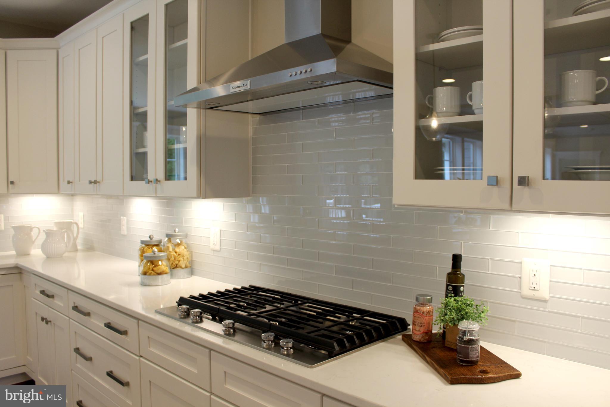 8911 Fort Hunt Road Alexandria, VA 22308 - Photo 8 of 28 Kitchen