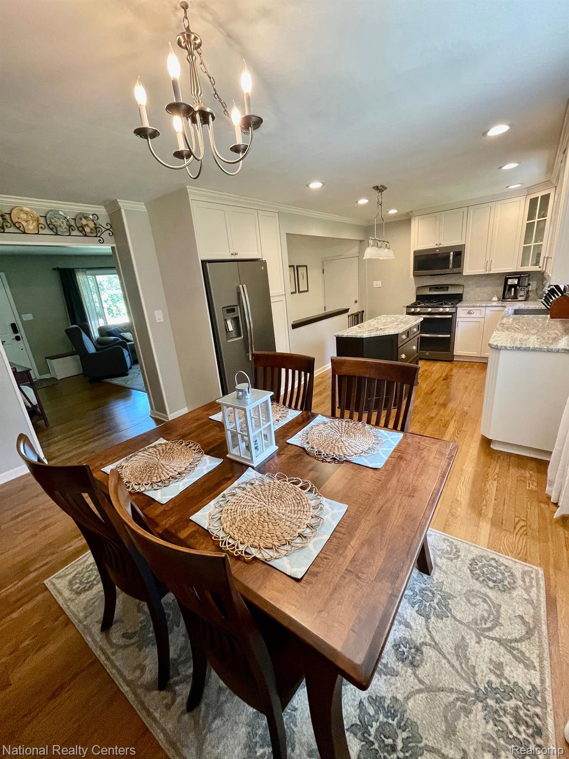 6723 Langle Drive Clarkston, MI 48346 - Photo 12 of 42 Completely remodeled beautiful kitchen